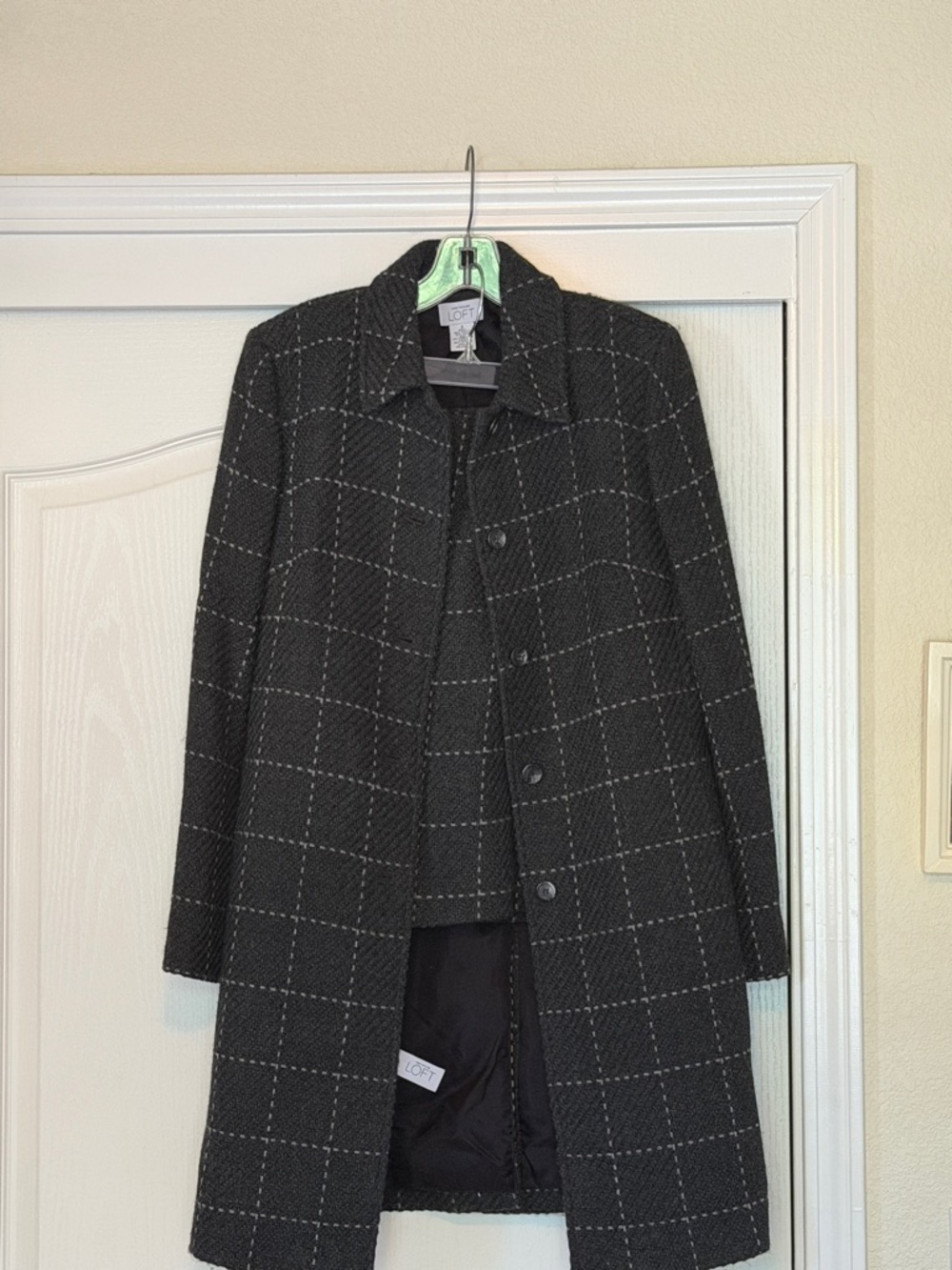 LOFT Black Windowpane Wool-Blend suit 6/6p